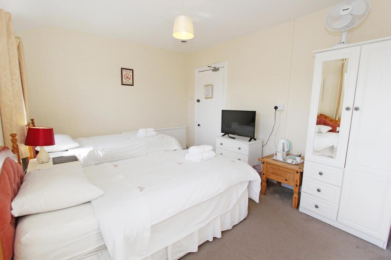 West Point Hotel Bed And Breakfast Colwyn Bay Exterior photo