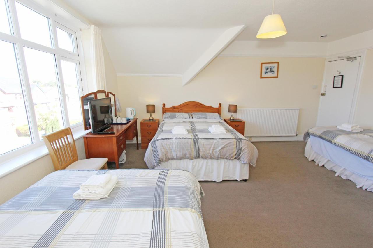 West Point Hotel Bed And Breakfast Colwyn Bay Exterior photo