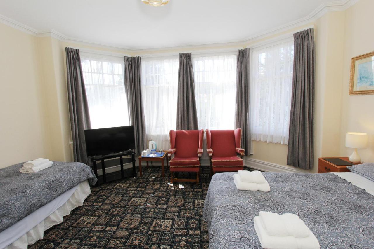 West Point Hotel Bed And Breakfast Colwyn Bay Exterior photo
