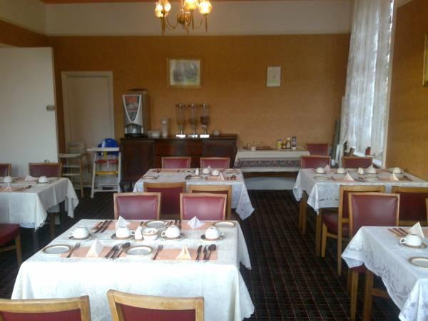 West Point Hotel Bed And Breakfast Colwyn Bay Exterior photo